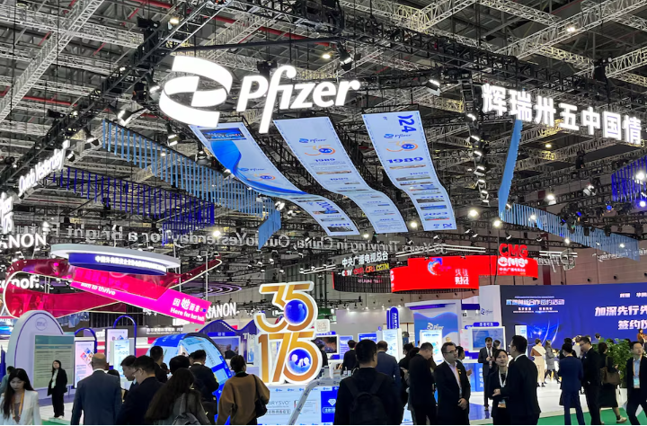 Pfizer's Bold 2025 Profit Projection Amidst Activist Investor Scrutiny