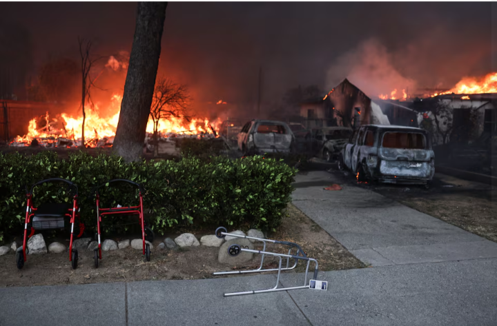 Hollywood Ablaze: Stars' Mansions Reduced to Ashes in Unprecedented LA Inferno