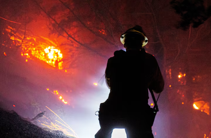 Inferno in LA: National Guard Deployed Amidst Wildfire Chaos and Looting Scourge